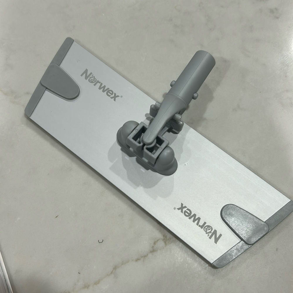 Norwex Small Mop Base